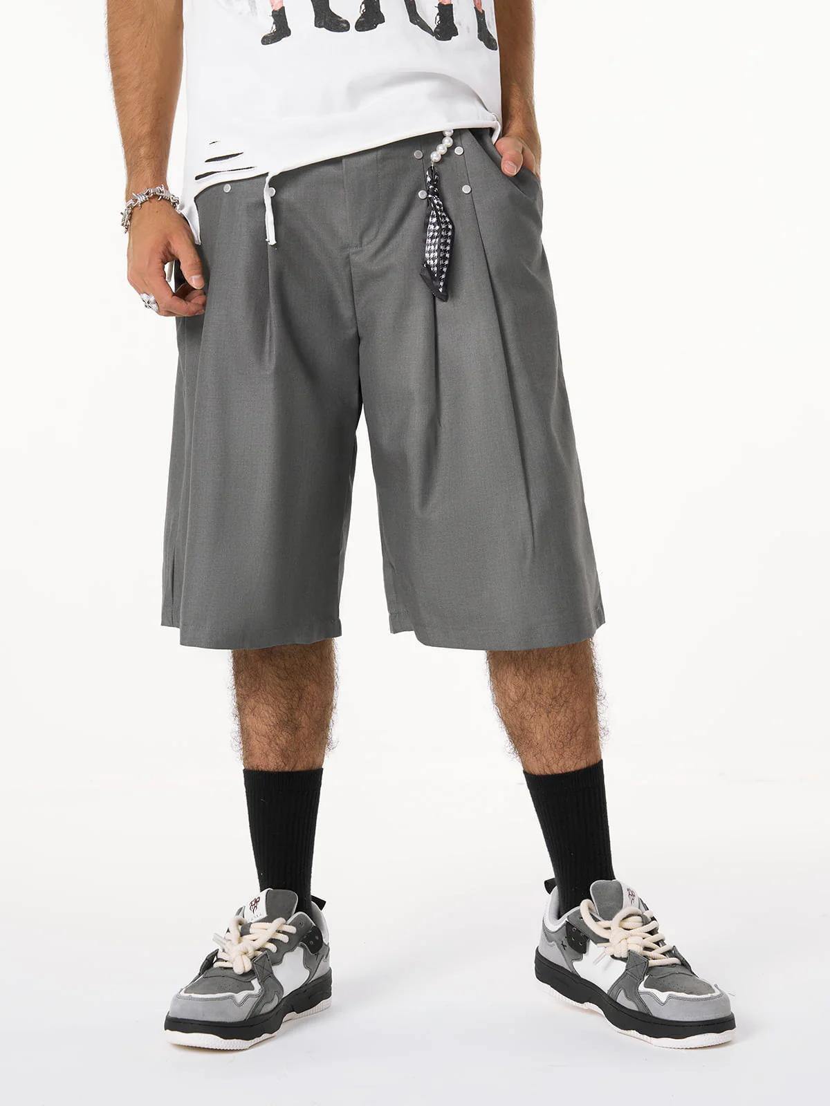 Pleated Design Pendant Decoration Baggy Shorts - 2482 - Image 11