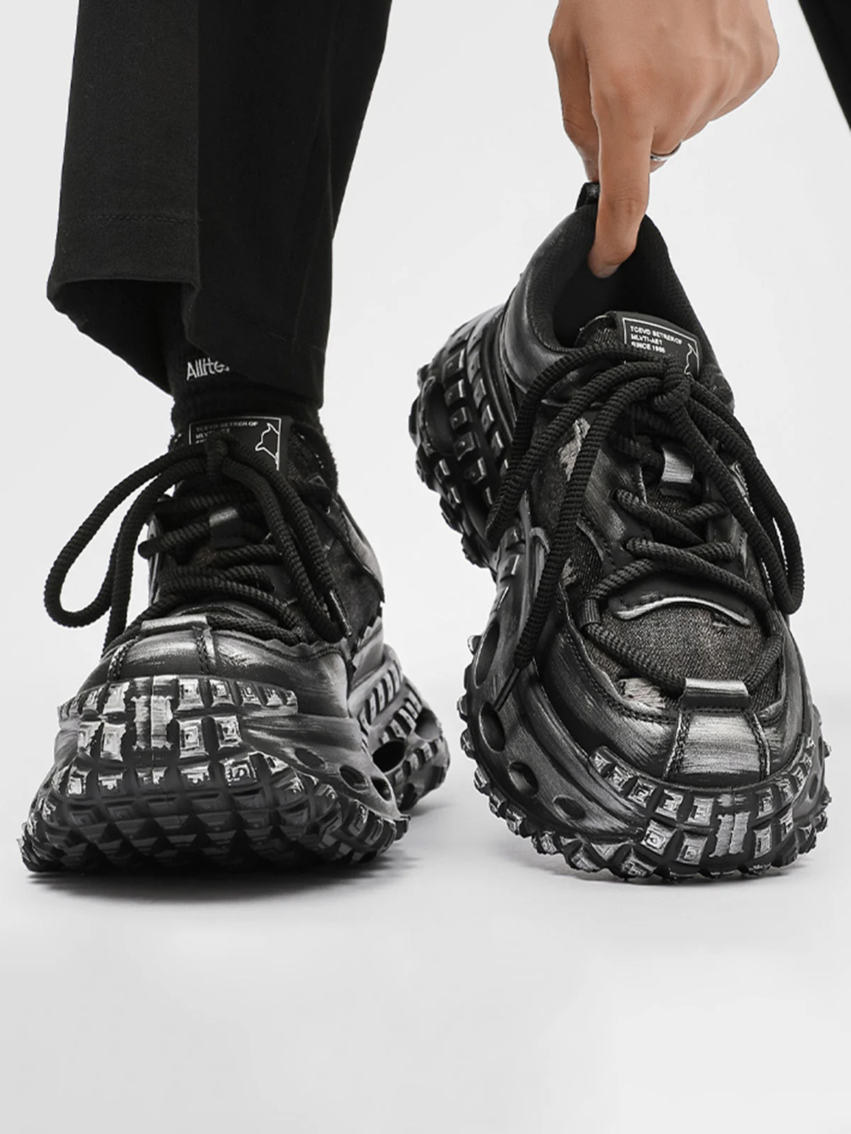 Retro Tire Sole Chunky Sneakers - 2340 - Image 2