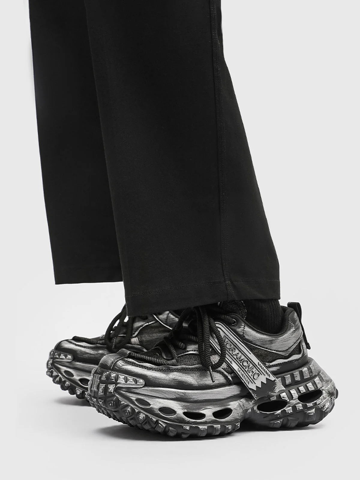 Retro Tire Sole Chunky Sneakers - 2340 - Image 4