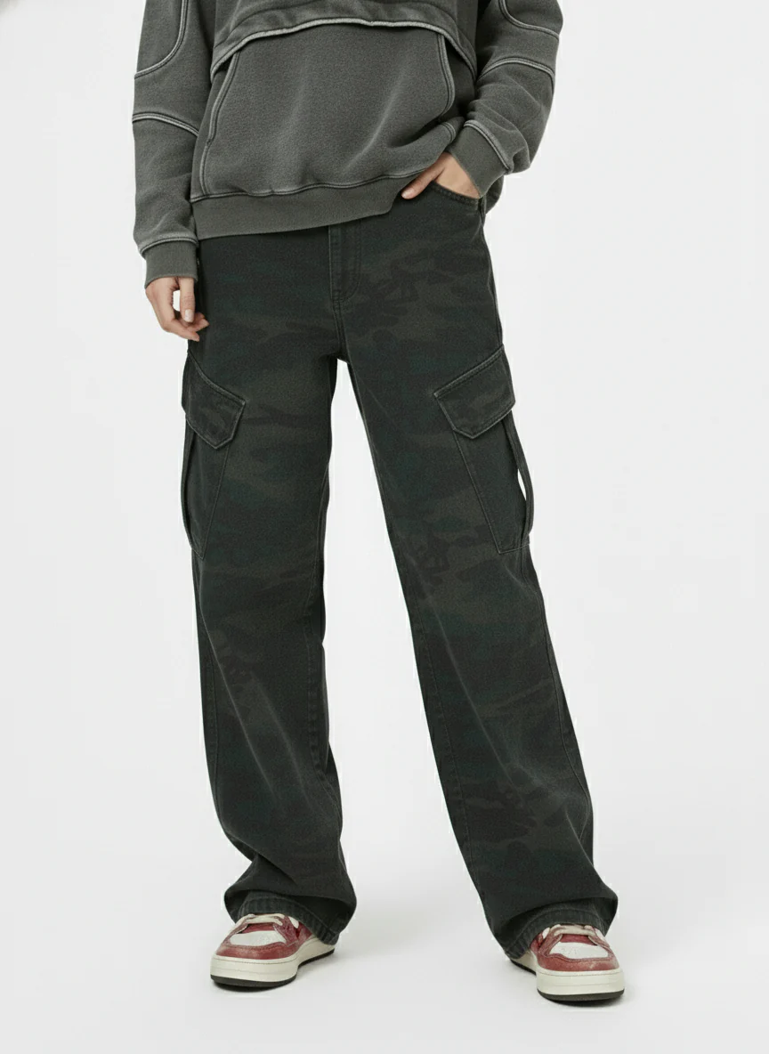 Retro Camo Multi-Pocket Cargo Barrel Pants