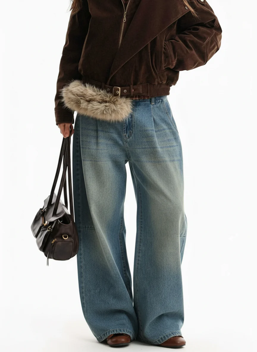 Vintage Light-Wash Pleated Barrel Jeans
